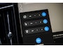 Volvo XC90 2.0 T8 Plug-in hybrid AWD Ultra Dark Exec. Ed. | Adaptieve Cruise Control | Elektr. schuif-\-kanteldak | 360 Camera | Luchtvering | Bowers & Wilkins Premium Audio | Extra getint glas | Gelamineerde ramen | Geventileerde voorstoelen | Stoelverwarming | Stoelmassage | Verwarmd stuurwiel | Google Services | Head-up display | Alcantara hemelbekleding | 22" Lichtmetalen velgen |