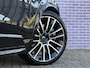 Volvo XC90 2.0 T8 Plug-in hybrid AWD Ultra Dark Exec. Ed. | Adaptieve Cruise Control | Elektr. schuif-\-kanteldak | 360 Camera | Luchtvering | Bowers & Wilkins Premium Audio | Extra getint glas | Gelamineerde ramen | Geventileerde voorstoelen | Stoelverwarming | Stoelmassage | Verwarmd stuurwiel | Google Services | Head-up display | Alcantara hemelbekleding | 22" Lichtmetalen velgen |