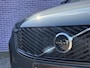 Volvo XC90 2.0 T8 Plug-in hybrid AWD Ultra Dark Exec. Ed. | Adaptieve Cruise Control | Elektr. schuif-\-kanteldak | 360 Camera | Luchtvering | Bowers & Wilkins Premium Audio | Extra getint glas | Gelamineerde ramen | Geventileerde voorstoelen | Stoelverwarming | Stoelmassage | Verwarmd stuurwiel | Google Services | Head-up display | Alcantara hemelbekleding | 22" Lichtmetalen velgen |
