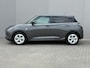 Suzuki Swift 1.2 Select Smart Hybrid / Fabrieksgarantie tot 03-2036 / Navigatie / All season banden / Led Lampen / Stoelverwarming / Airco / DAB Radio / Apple Carplay/Android Auto / Bluetooth / Keyless Entry/Start /