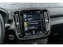 Volvo XC40 2.0 T4 Inscription | Trekhaak | Panoramadak | Achteruitrijcamera | BLIS | Cruise Control Adaptief | Elektrisch Verstelbare Voorstoelen | Navigatie | Apple Carplay | Android Auto | Keyless Entry | LED Koplampen Adaptief