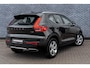Volvo XC40 2.0 T4 Inscription | Trekhaak | Panoramadak | Achteruitrijcamera | BLIS | Cruise Control Adaptief | Elektrisch Verstelbare Voorstoelen | Navigatie | Apple Carplay | Android Auto | Keyless Entry | LED Koplampen Adaptief