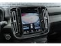 Volvo XC40 2.0 T4 Inscription | Trekhaak | Panoramadak | Achteruitrijcamera | BLIS | Cruise Control Adaptief | Elektrisch Verstelbare Voorstoelen | Navigatie | Apple Carplay | Android Auto | Keyless Entry | LED Koplampen Adaptief