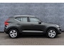 Volvo XC40 2.0 T4 Inscription | Trekhaak | Panoramadak | Achteruitrijcamera | BLIS | Cruise Control Adaptief | Elektrisch Verstelbare Voorstoelen | Navigatie | Apple Carplay | Android Auto | Keyless Entry | LED Koplampen Adaptief