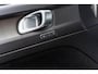 Volvo XC40 2.0 T4 Inscription | Trekhaak | Panoramadak | Achteruitrijcamera | BLIS | Cruise Control Adaptief | Elektrisch Verstelbare Voorstoelen | Navigatie | Apple Carplay | Android Auto | Keyless Entry | LED Koplampen Adaptief
