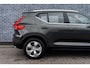Volvo XC40 2.0 T4 Inscription | Trekhaak | Panoramadak | Achteruitrijcamera | BLIS | Cruise Control Adaptief | Elektrisch Verstelbare Voorstoelen | Navigatie | Apple Carplay | Android Auto | Keyless Entry | LED Koplampen Adaptief