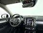 Volvo XC40 T2 Momentum | Park assist | Stoel- en Stuurverwarming | Cruise control | Navigatie