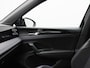 Volkswagen Tiguan 1.5 204 Pk eHybrid R-Line | Black Style | Panoramadak | Adaptive Cruise | Trekhaak | Massage | Camera | CarPlay | 20 Inch| 34.103 Km !!