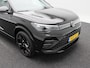 Volkswagen Tiguan 1.5 204 Pk eHybrid R-Line | Black Style | Panoramadak | Adaptive Cruise | Trekhaak | Massage | Camera | CarPlay | 20 Inch| 34.103 Km !!