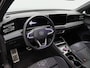 Volkswagen Tiguan 1.5 204 Pk eHybrid R-Line | Black Style | Panoramadak | Adaptive Cruise | Trekhaak | Massage | Camera | CarPlay | 20 Inch| 34.103 Km !!