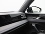 Volkswagen Tiguan 1.5 204 Pk eHybrid R-Line | Black Style | Panoramadak | Adaptive Cruise | Trekhaak | Massage | Camera | CarPlay | 20 Inch| 34.103 Km !!
