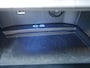 Peugeot 3008 1.2T Automaat Blue Lease Premium | Trekhaak | 19 inch lichtmetalen velgen | Elektrisch bedienbare kofferbakklep | Navigatie | Achteruitrijcamera | Draadloze telefoonlader | Keyless entry en start