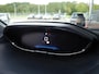 Peugeot 3008 1.2T Automaat Blue Lease Premium | Trekhaak | 19 inch lichtmetalen velgen | Elektrisch bedienbare kofferbakklep | Navigatie | Achteruitrijcamera | Draadloze telefoonlader | Keyless entry en start