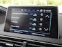 Peugeot 3008 1.2T Automaat Blue Lease Premium | Trekhaak | 19 inch lichtmetalen velgen | Elektrisch bedienbare kofferbakklep | Navigatie | Achteruitrijcamera | Draadloze telefoonlader | Keyless entry en start
