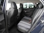 Peugeot 3008 1.2T Automaat Blue Lease Premium | Trekhaak | 19 inch lichtmetalen velgen | Elektrisch bedienbare kofferbakklep | Navigatie | Achteruitrijcamera | Draadloze telefoonlader | Keyless entry en start
