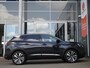 Peugeot 3008 1.2T Automaat Blue Lease Premium | Trekhaak | 19 inch lichtmetalen velgen | Elektrisch bedienbare kofferbakklep | Navigatie | Achteruitrijcamera | Draadloze telefoonlader | Keyless entry en start
