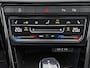Volkswagen T-Roc 1.5 TSI 150pk R-Line Black Style DSG Automaat Panoramadak / App-connect / 19"LM velgen / Digital Cockpit Pro HAL
