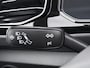 Volkswagen T-Roc 1.5 TSI 150pk R-Line Black Style DSG Automaat Panoramadak / App-connect / 19"LM velgen / Digital Cockpit Pro HAL