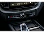 Volvo XC60 2.0 T8 Plug-in hybrid AWD Ultra Dark Exec. Ed. | Google | Long Range | Panoramadak | Bowers & Wilkins Audio | Massagefunctie | Keyless | Luchtvering | Stoelverwarming & Ventilatie | Head-Up Display | Getint Glas | Elek. Achterklep | Stuurverwarming | Memory | LED Koplampen | 22" LM