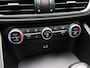 Alfa Romeo Giulia 2.0 T 280 Pk Automaat AWD Veloce | Stoel/Stuurverwarming | Camera | Harman/Kardon | Panoramadak | Leer | 19 Inch | 73.780 Km !!