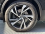 Volvo XC40 1.5 T5 Recharge Inscription PHEV, Automaat, Stoelverwarming / Trekhaak semi elektrisch wegklapbaar, Panorama dak, Leder, Harman Kardon, 20 inch wielen, 360 graden parkeercamera