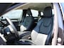 Volvo S90 T4 Automaat Momentum+ | Dealeronderhouden | Pilot Assist & Adaptive Cruise Control | Dodehoekdetectie met correctie | Parkeersensoren voor & achter | Apple Carplay & Android Auto | Lederen bekleding | Rijstrookdetectie met correctie | Voorstoelen verwarmd | Verkeersbord detectie | uitwijk assistent |