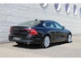 Volvo S90 T4 Automaat Momentum+ | Dealeronderhouden | Pilot Assist & Adaptive Cruise Control | Dodehoekdetectie met correctie | Parkeersensoren voor & achter | Apple Carplay & Android Auto | Lederen bekleding | Rijstrookdetectie met correctie | Voorstoelen verwarmd | Verkeersbord detectie | uitwijk assistent |