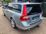 Volvo V70 2.5FT R-Design 230PK LEER / XENON / TREKHAAK / PDC