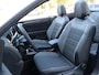Volkswagen T-Roc Cabrio R-line | Stoel & Stuurverwarming | Adaptive Cruise Control | Camera | Side Assist | App-Connect | Navigatie |
