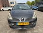 Renault Clio 1.2-16V Dynamique / bj.2007 / 5 deurs / half leder/panoramadak/ airco/sportvelgen/ NAP met 200934 km.APK tot 05/2027.