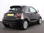 Fiat 500e Berline 42 kWh Automaat Climate control Cruise control Achteruitrijcamera Led Navigatie Apple Carplay/ Android Auto Lichtmetalen velgen Stoelverwarming