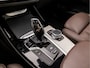 BMW X3 xDrive20i M Sport High Executive (PANORAMADAK, M PAKKET, GROOT NAVI, BRUIN LEDER, STOELVERWARMING, SPORTSTOELEN, CAMERA, ELEK ACHTERKLEP, SFEERVERLICHTING, NIEUWSTAAT)