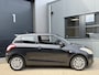 Suzuki Swift 1.2 Bandit EASSS *Origneel NL!* Stoelverwarming / Navigatie / Cruise Control / Airco / 16"LMV