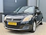 Suzuki Swift 1.2 Bandit EASSS *Origneel NL!* Stoelverwarming / Navigatie / Cruise Control / Airco / 16"LMV