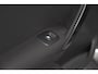 Peugeot 208 PureTech 82 Blue Lease Allure | Parkeersensoren | Climate Control | Apple Carplay | 16 Inch Lichtmetalen Velgen