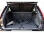 Volvo EX40 Single Motor Extended Range Ultra Black Ed. 82 kWh | Black Edition | Europa | Schuif-/Kanteldak | Harman Kardon Audio | Adaptieve Cruise Control | Stuur-/Stoelverwarming V+A | Warmtepomp | Getint Glas |