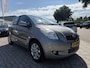 Toyota Yaris 1.3 VVTi Executive | Lederen Bekleding | Nieuwe Apk |