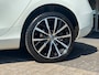 Volvo V40 1.5 T2 Nordic+ | Carplay/Android, Cruise, Stoelverw., Leder, Clima, Trekhaak | |