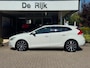 Volvo V40 1.5 T2 Nordic+ | Carplay/Android, Cruise, Stoelverw., Leder, Clima, Trekhaak | |