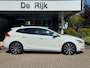 Volvo V40 1.5 T2 Nordic+ | Carplay/Android, Cruise, Stoelverw., Leder, Clima, Trekhaak | |