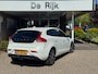 Volvo V40 1.5 T2 Nordic+ | Carplay/Android, Cruise, Stoelverw., Leder, Clima, Trekhaak | |