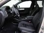 Volvo XC40 B4 Plus Dark | Trekhaak | Panoramadak | Dodehoekdetectie |