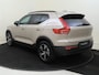 Volvo XC40 B4 Plus Dark | Trekhaak | Panoramadak | Dodehoekdetectie |