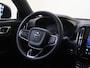 Volvo XC40 B4 Plus Dark | Trekhaak | Panoramadak | Dodehoekdetectie |