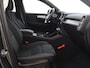 Volvo XC40 B4 Plus Dark | Panoramadak | Trekhaak | Dodehoekdetectie |