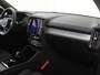 Volvo XC40 B4 Plus Dark | Panoramadak | Trekhaak | Dodehoekdetectie |