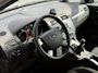 Ford C-Max 1.8-16V Limited Rijdt en schakelt goed | Trekhaak