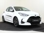 Toyota Yaris 1.5 Hybrid Dynamic | Carplay | Camera | Climate Control | Bi Color LMV |