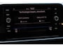 Volkswagen T-Roc 1.5 TSI DSG Style Navigatie Wireless App connect Adaptive Cruise Control Park Assist Camera Parkeersensoren IQ Drive pakket Stoel- en stuurwielverwarming Virtual cockpit Elektrische achterklep Full LED koplampen