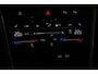 Volkswagen T-Roc 1.5 TSI DSG Style Navigatie Wireless App connect Adaptive Cruise Control Park Assist Camera Parkeersensoren IQ Drive pakket Stoel- en stuurwielverwarming Virtual cockpit Elektrische achterklep Full LED koplampen